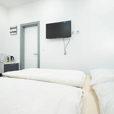 And Flora 3* ポレッチ