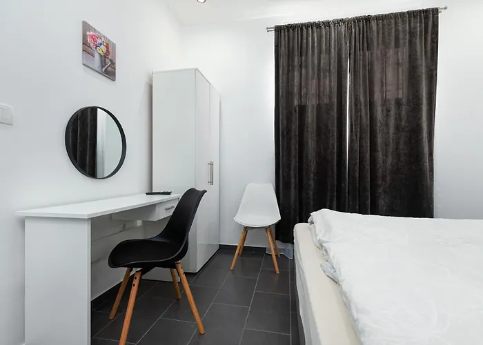 And Flora Guest house Porec