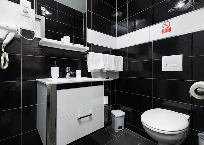 And Flora Guest house 3*