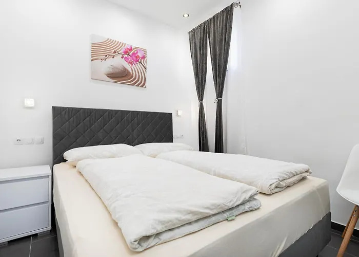 And Flora Guest house Porec