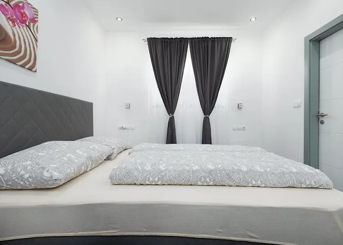 And Flora Guest house Porec