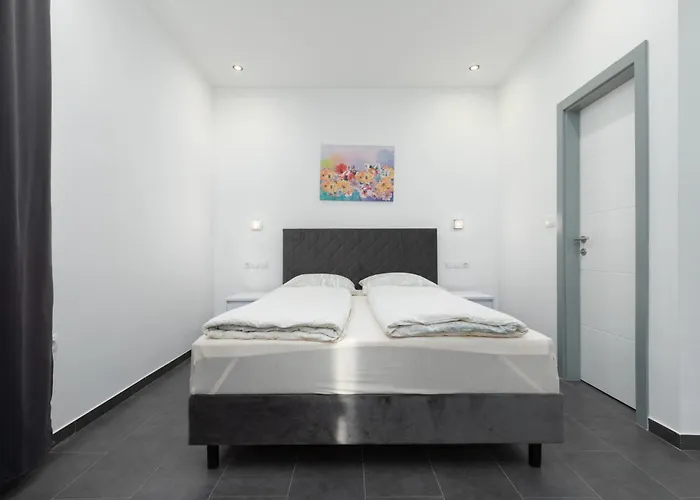 Guest house And Flora Porec