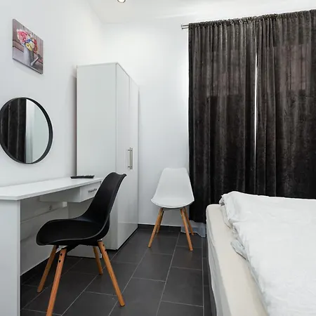 And Flora Penzion Poreč