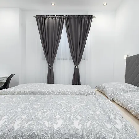 And Flora 3* Пореч