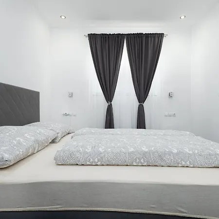 And Flora Гостевой дом Пореч