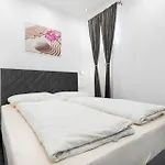 And Flora Guest house Porec